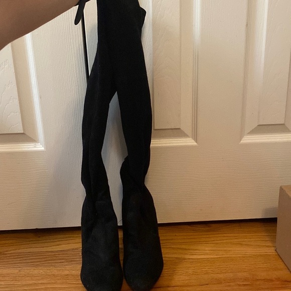 Over the Knee Black Boots size 8.5 - Picture 2 of 3